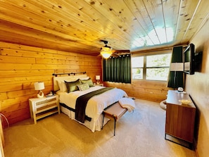 Iron/ironing board, travel crib, free WiFi, bed sheets