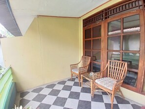 Deluxe Double Room, Balcony | Terrace/patio - Cibulan Indah Hotel (Cisarua)