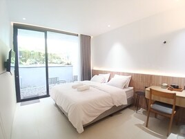 Junior Double Room, Balcony | Desk, laptop workspace, free WiFi