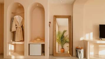 Standard Twin Room, Sea View | Down comforters, free minibar, desk, laptop workspace