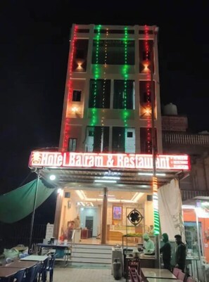 Fachada del alojamiento