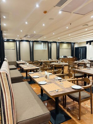 Dining - Hotel Imperial Plaza Asansol (Asansol)