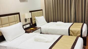 Superior Double or Twin Room | Soundproofing, free WiFi, bed sheets