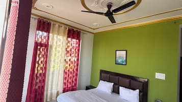 Deluxe Double Room, Balcony, Mountain View | Free WiFi