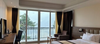 Wisteria Crystal Manor