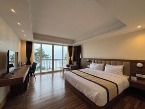 Superior Double Room, Hill View | Free WiFi - Wisteria Crystal Manor (Pelling)