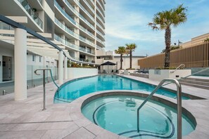 Pool - Aspect - Luxury Escape in Happy Valley (Caloundra Region)