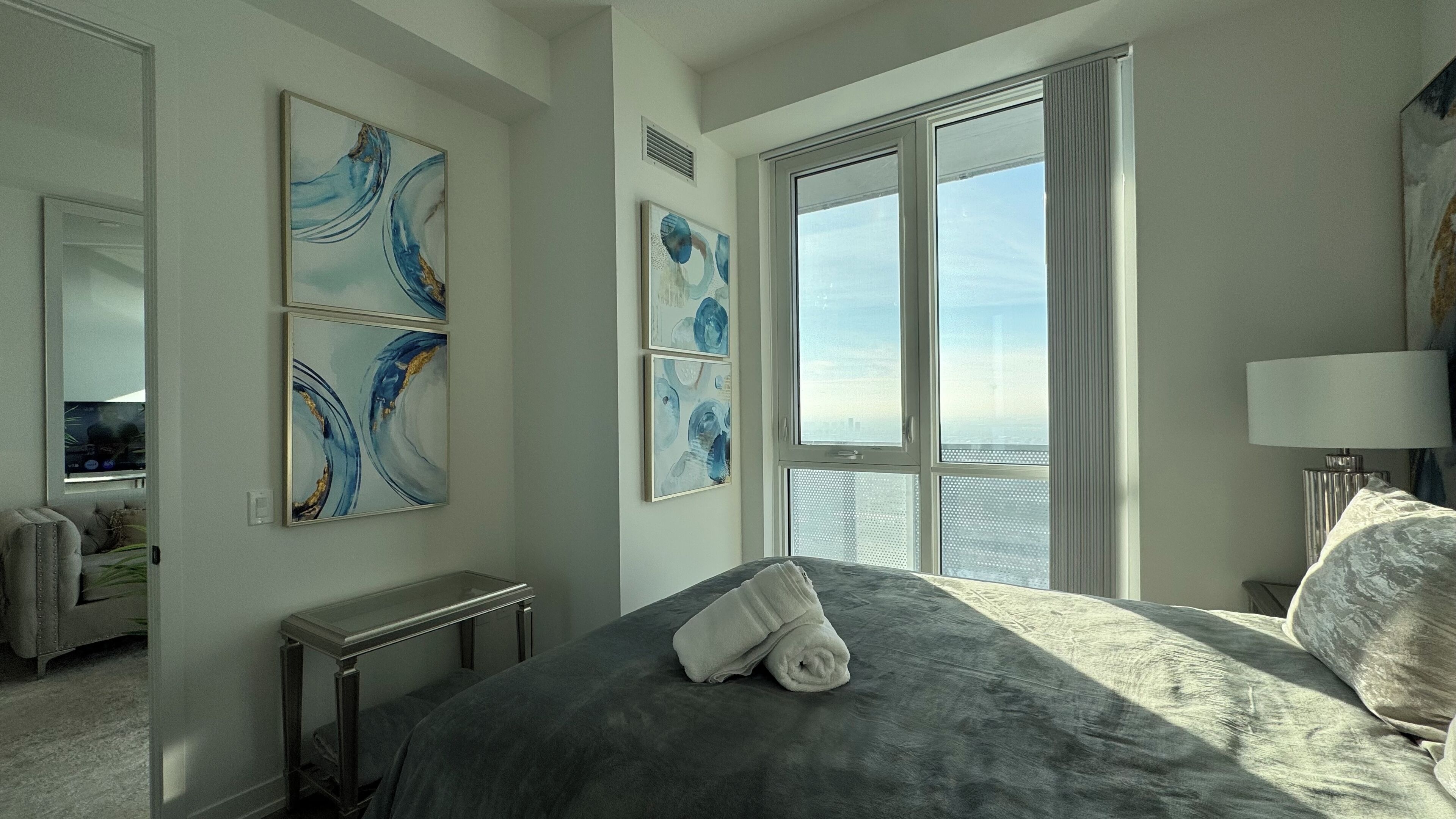 Fer et planche à repasser, Wi-Fi, draps fournis