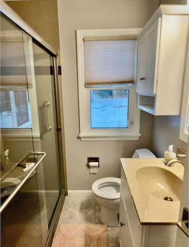 Irondequoit Bay house: Spacious 3BR/2BA Getaway