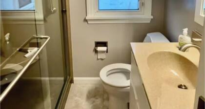 Irondequoit Bay house: Spacious 3BR/2BA Getaway
