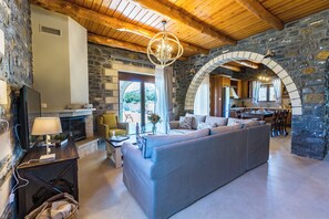 Living area - Ampelonas Vilana stone vila Nature-inspired retreat! (Koxare)