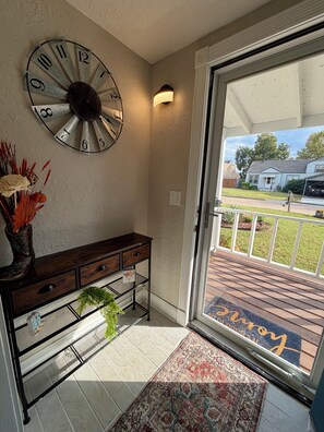 المنشأة من الداخل