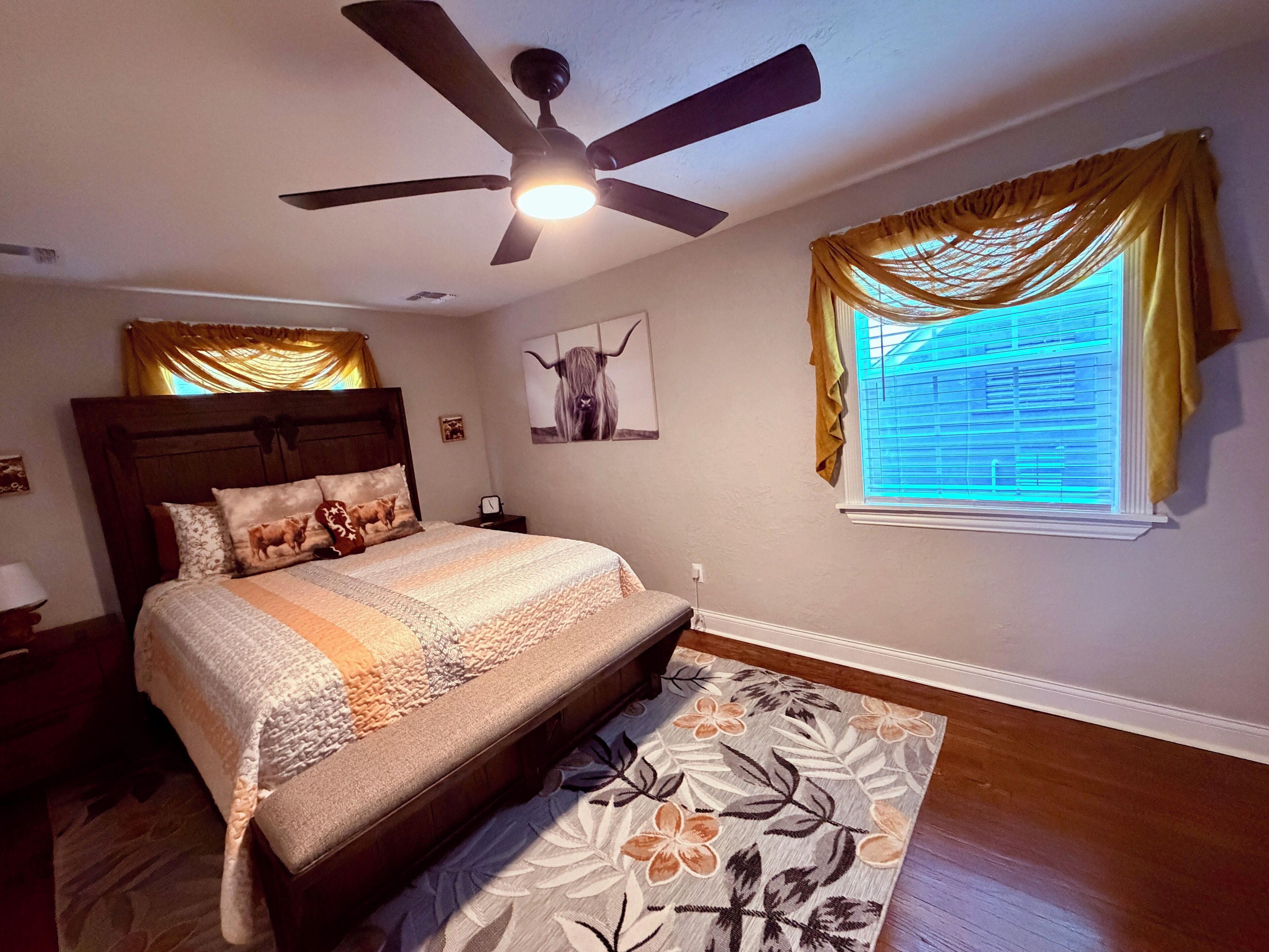 3 chambres, fer et planche à repasser, Wi-Fi gratuit, draps fournis