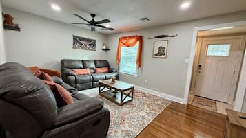 TV connectée, jeux vidéo, baby-foot