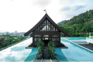 Bar (on property) - Seavale Patong Phuket (Patong)