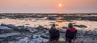 Two-Storey Apartment, 3 Bedrooms, 2 Bathrooms, 2 Living Rooms, Large Parking