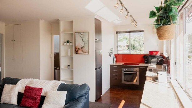 Living area - Valley View 6 | Lenah Valley (Hobart City)