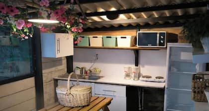 Yourte MĂ©loa- SĂ©jour insolite & nature au cĆur du verdon, haut var.