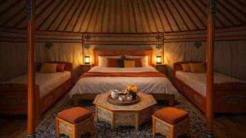 BĂŒgeleisen/BĂŒgelbrett, WLAN, BettwĂ€sche