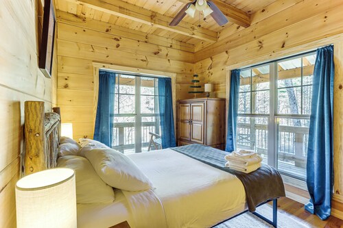 Newly Refreshed! Suches Cabin w/ Deck, Fire Pit