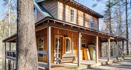 Newly Refreshed! Suches Cabin w/ Deck, Fire Pit