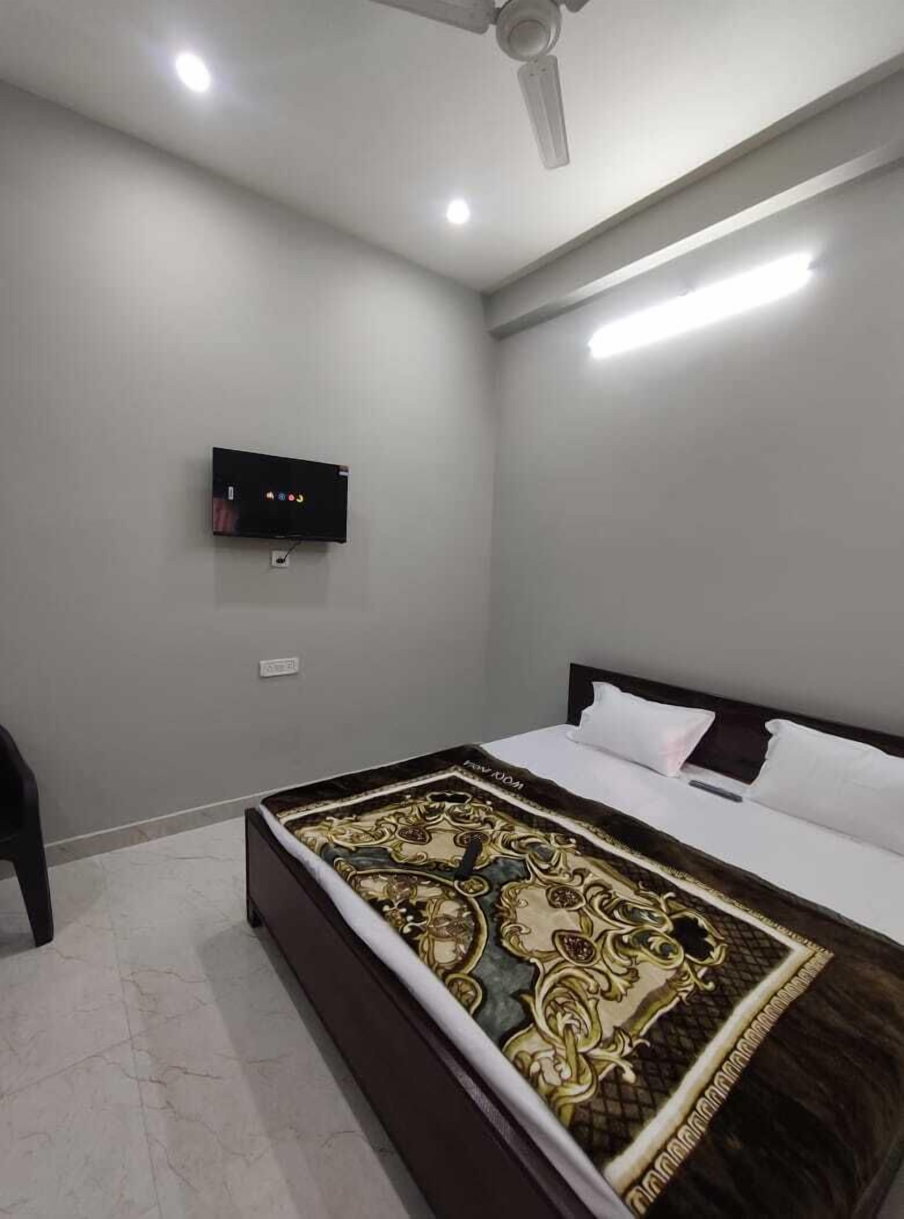 Standard Room | Free WiFi