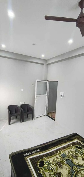 Free WiFi - sree jee stay (Varanasi)