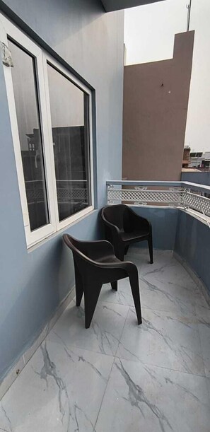 Balcony view - sree jee stay (Varanasi)