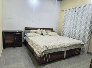 Exterior - Pooja Homestay (Dharamshala)