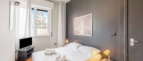 Family Apartment, Multiple Bedrooms (Piazza Rossetti 3A/8A) | 2 bedrooms, iron/ironing board, free WiFi, bed sheets