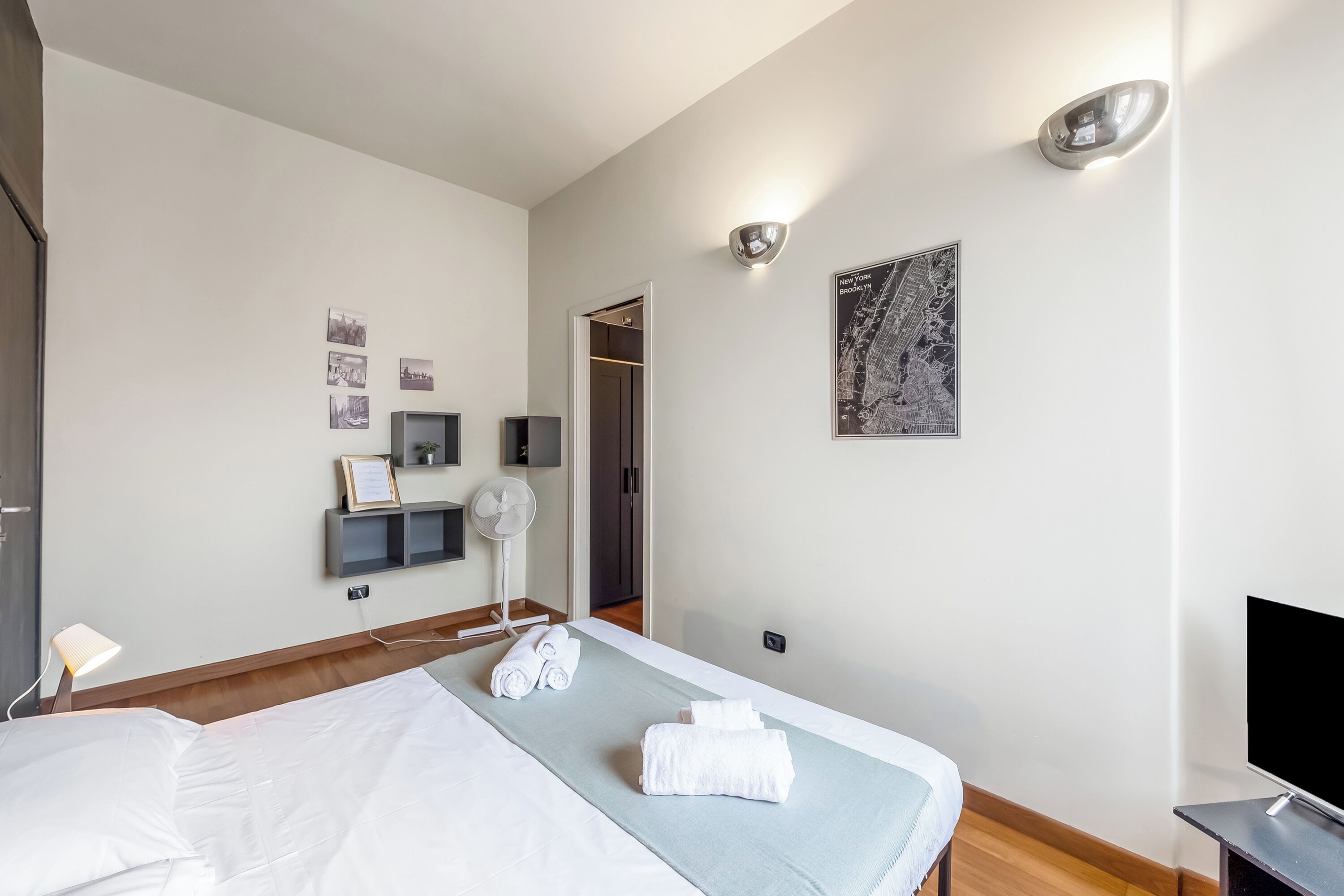 Apartament familiar, diversos dormitoris (Piazza Rossetti 3A/8A) | 2 dormitoris, planxa i posts de planxar, wifi gratuïta i roba de llit 