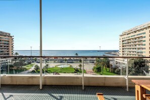 Apartamento familiar, varias habitaciones (Piazza Rossetti 3A/8) | Jardines del alojamiento