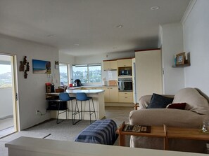 Interior - A fan of sunrises and sunsets?
Watch beautiful sunrises from your bed (Re Beach)