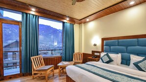 Deluxe Room | WiFi (free) - Sky Bird Nest (Manali)