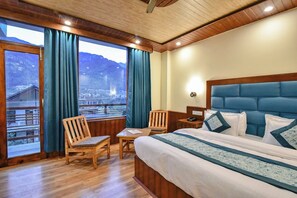 Deluxe Room | Free WiFi - Sky Bird Nest (Manali)