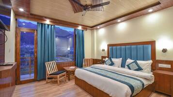 Deluxe Room | Free WiFi
