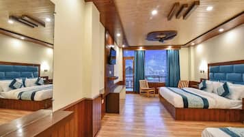 Deluxe Room | Free WiFi