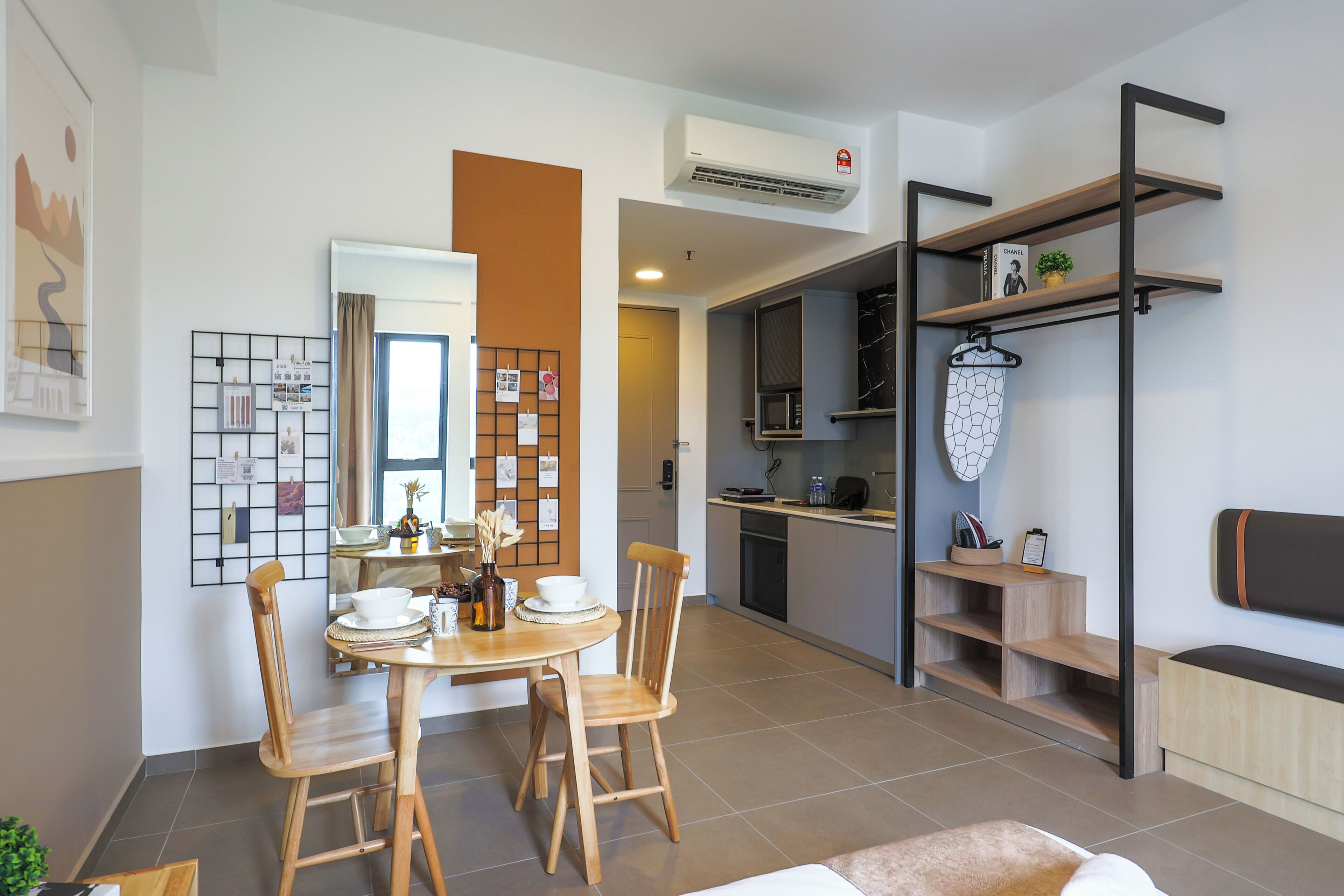 Iron/ironing board, free WiFi