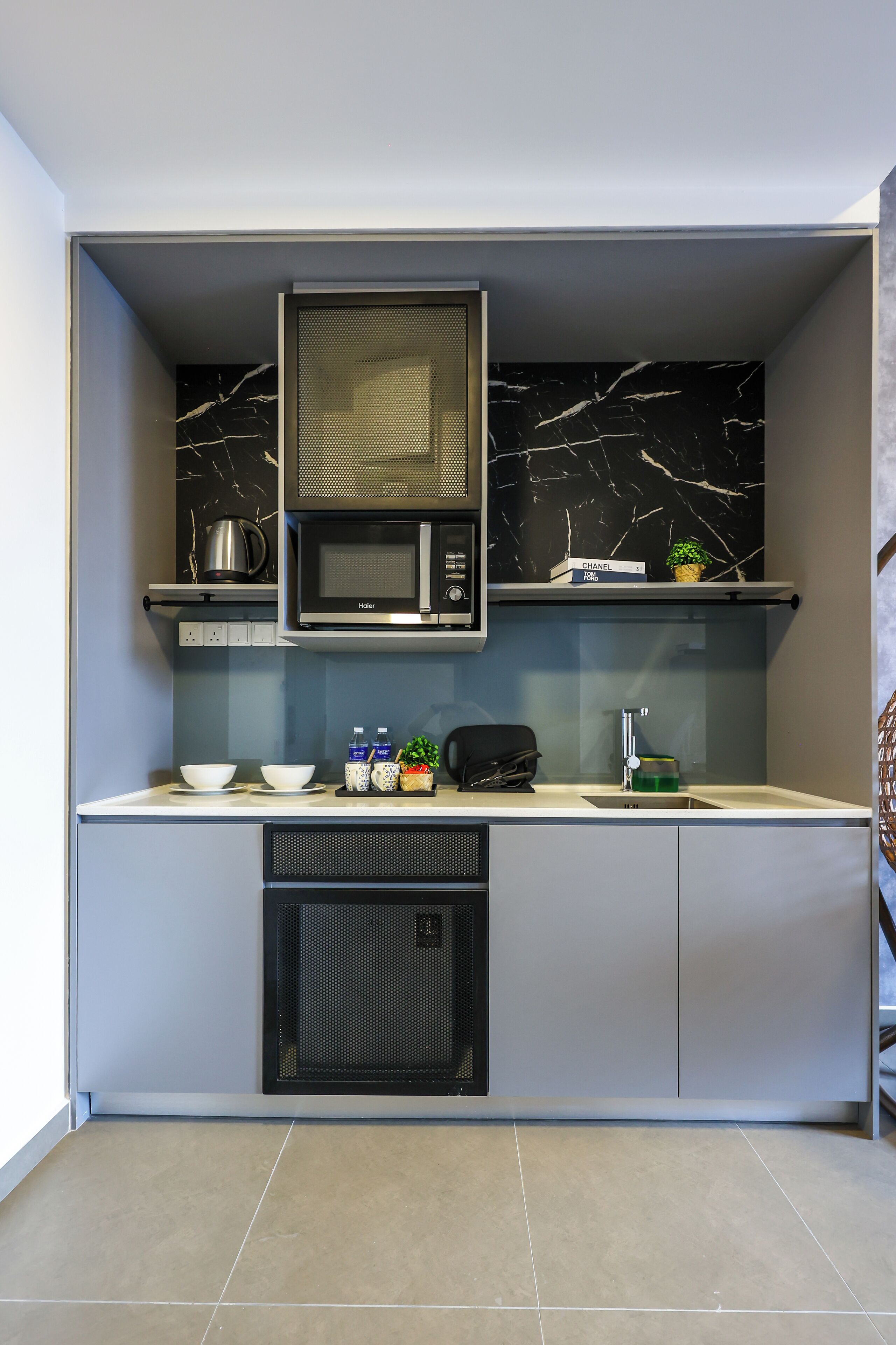 Iron/ironing board, free WiFi