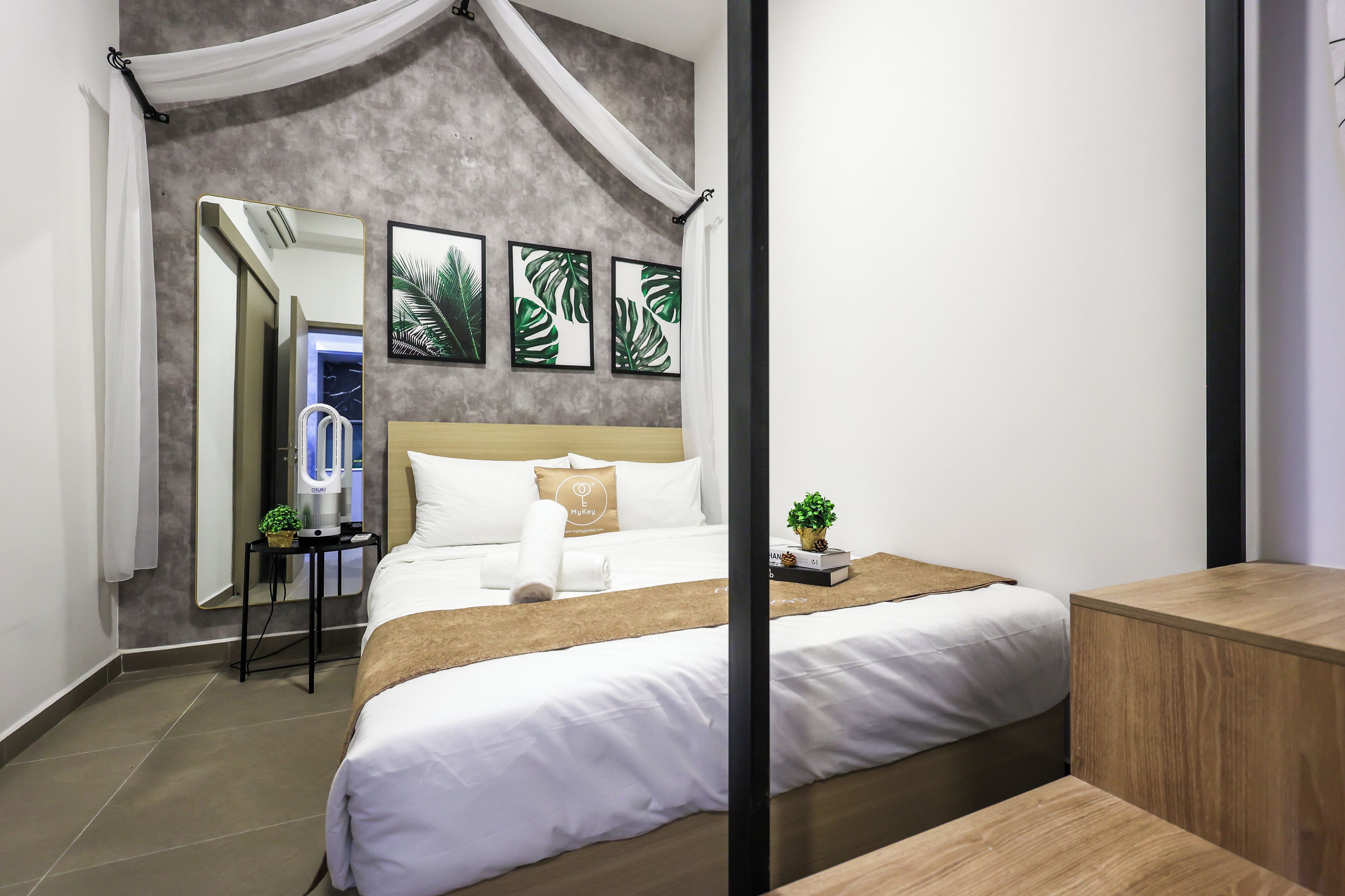 Iron/ironing board, free WiFi