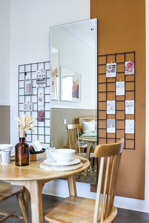 Iron/ironing board, free WiFi - Mossaz Suites by Mana Mana (Petaling Jaya)