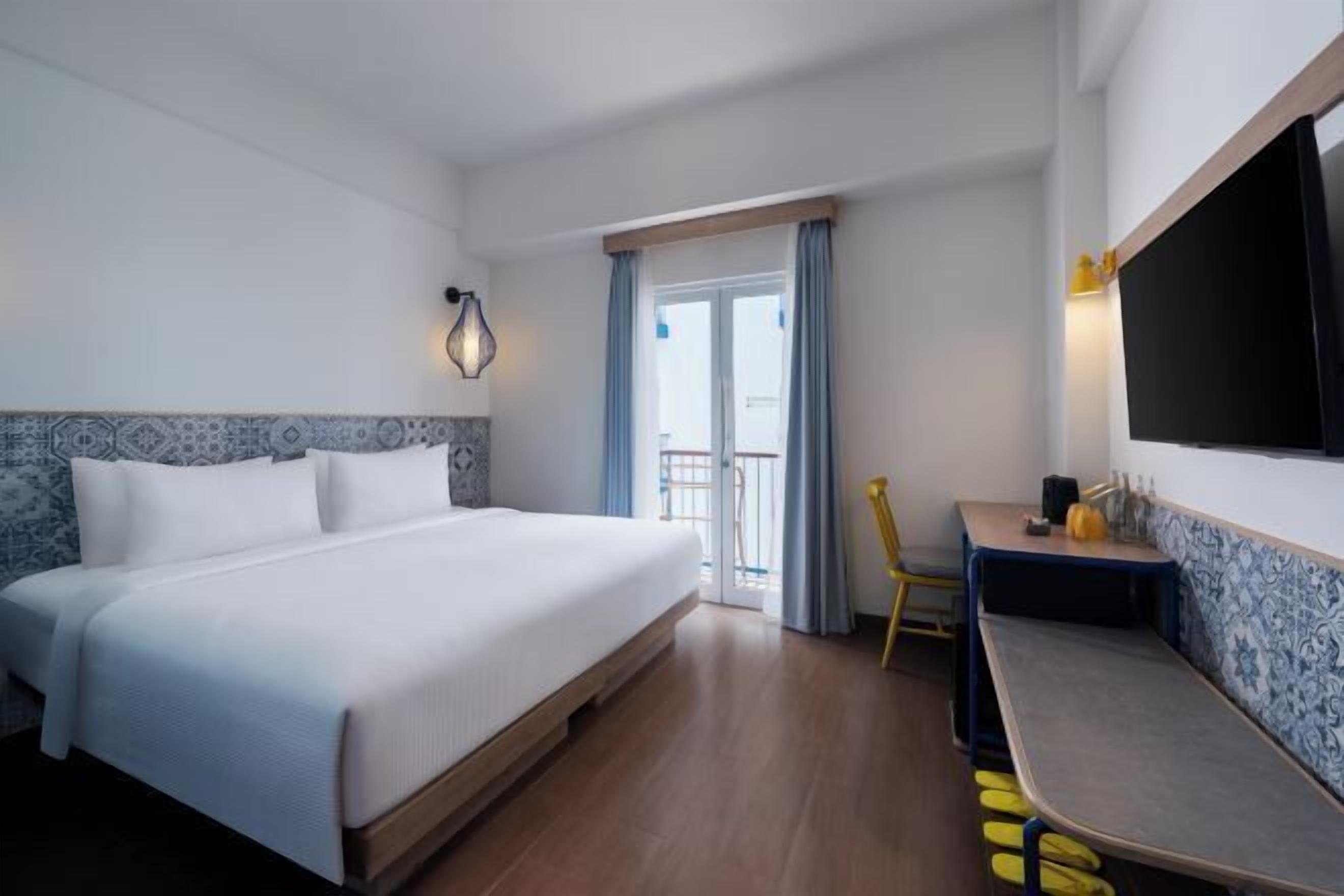 Escriptori i wifi gratuïta 