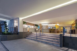 Lobby - Kampi Hotel Legian (Legian, Kec. Kuta Selatan)