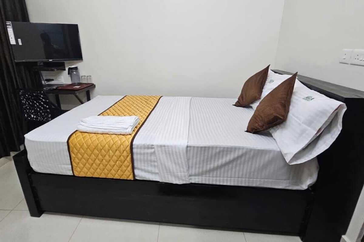Standard Double Room | Free WiFi