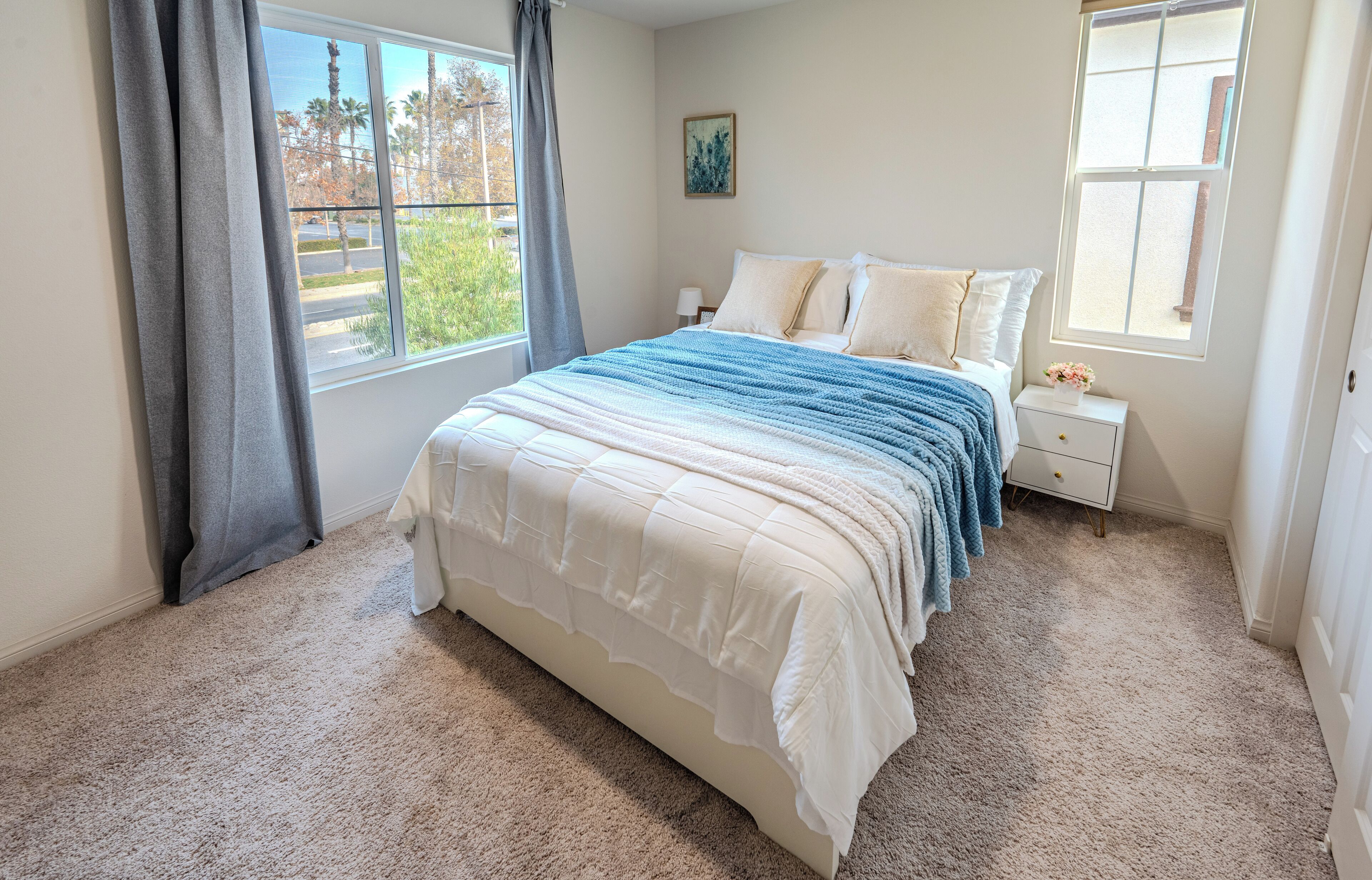 Iron/ironing board, WiFi