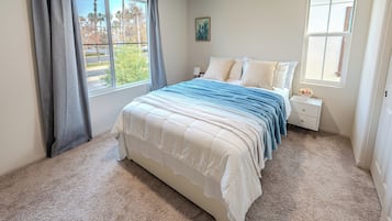 Iron/ironing board, WiFi