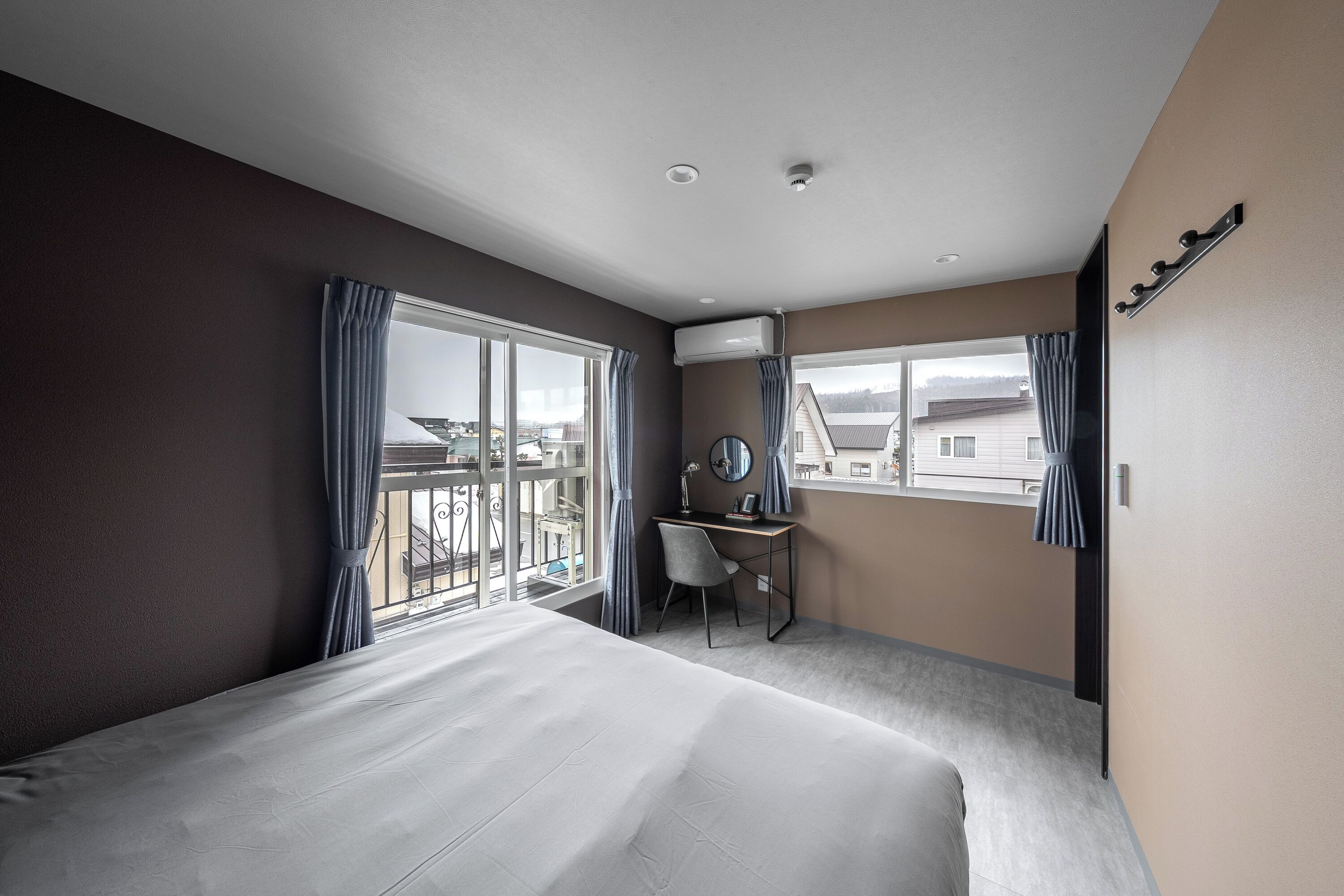 Desk, iron/ironing board, free WiFi