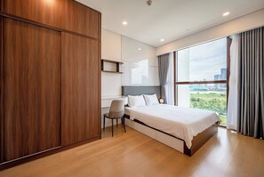 Desk, laptop workspace, free WiFi - Urban Signature Residence Thu Thiem (Thanh pho Ho Chi Minh)