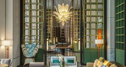 Grand Royal Riverside Hue, Fusion Collection