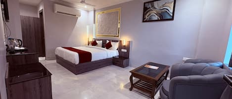 Family Suite, Garden View | Soundproofing, free WiFi